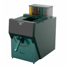 Kaubanduslik köök Nutikas automaatne toiduvalmistamismasin Köögis töötav robot